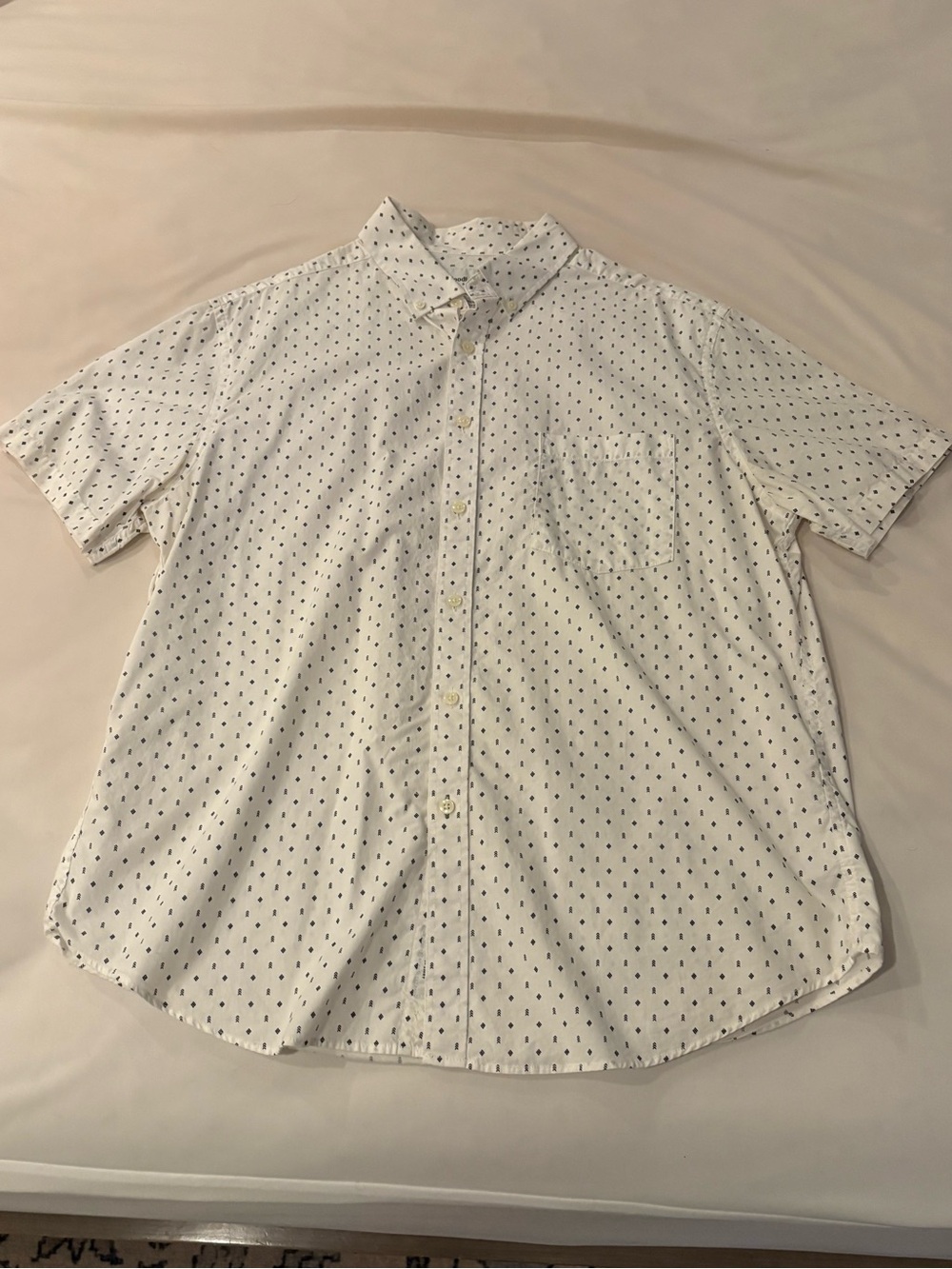 Goodfellow & Co White Short-Sleeve Button-Up with Navy Pattern